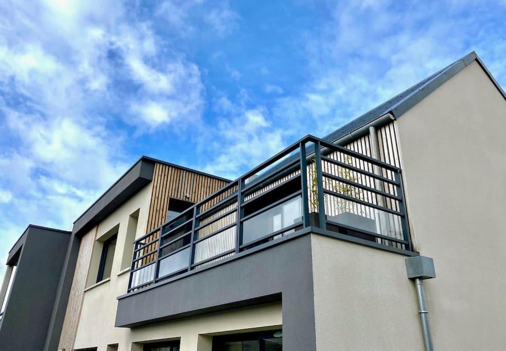 Appartement Magnifique T2 Neuf, Proche Gare, Parking Facile à Vannes Extérieur photo