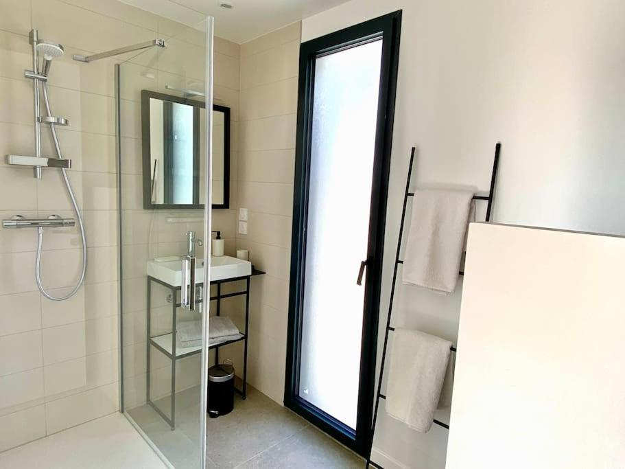 Appartement Magnifique T2 Neuf, Proche Gare, Parking Facile à Vannes Extérieur photo