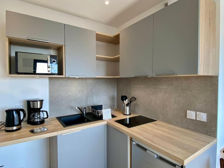 Appartement Magnifique T2 Neuf, Proche Gare, Parking Facile à Vannes Extérieur photo